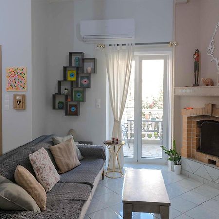 Private Spacious Apartment Atene Esterno foto